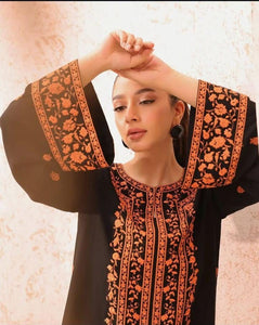 3 Pcs Women  Unstitched &  Embroidered Suit